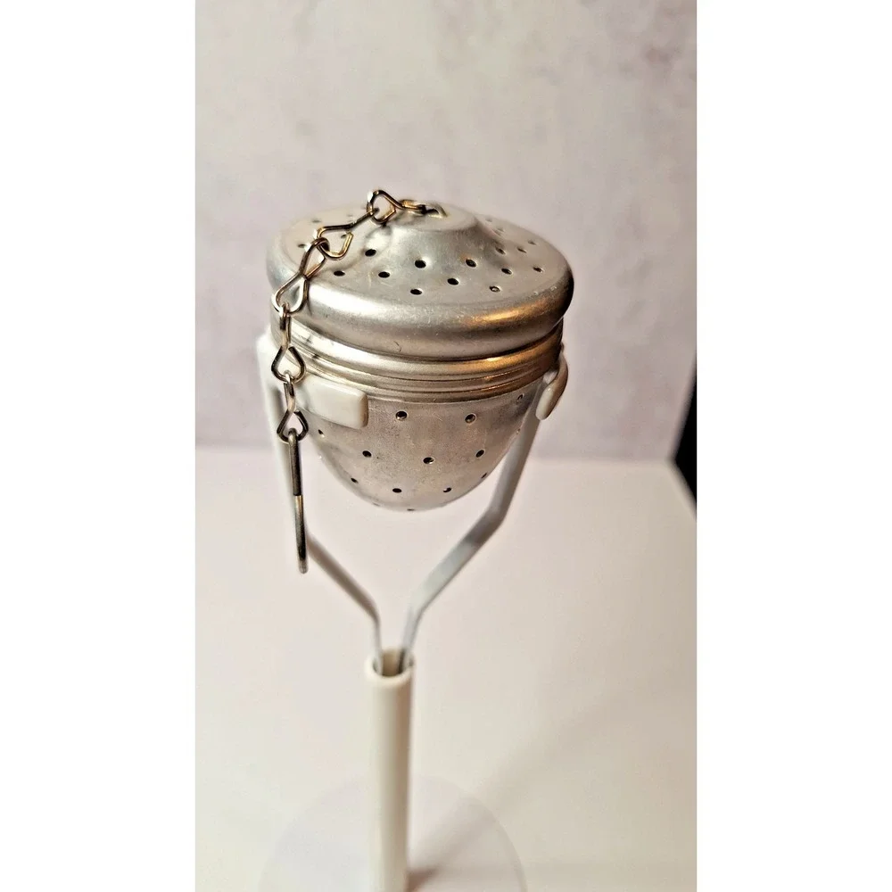 Aluminum Vintage Tea Infuser withChain
